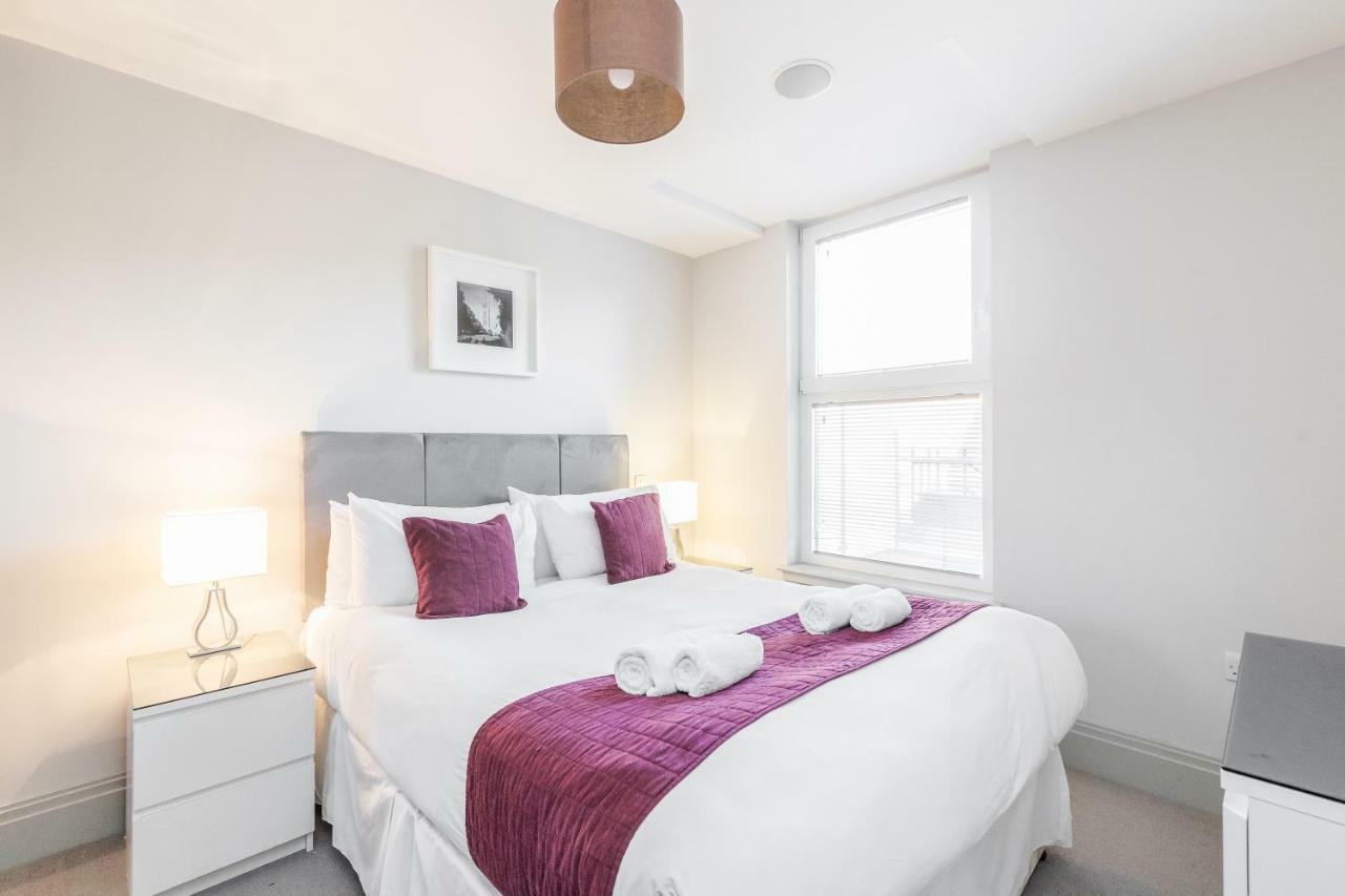 Roomspace Serviced - The Quadrant * Richmond (Greater London)